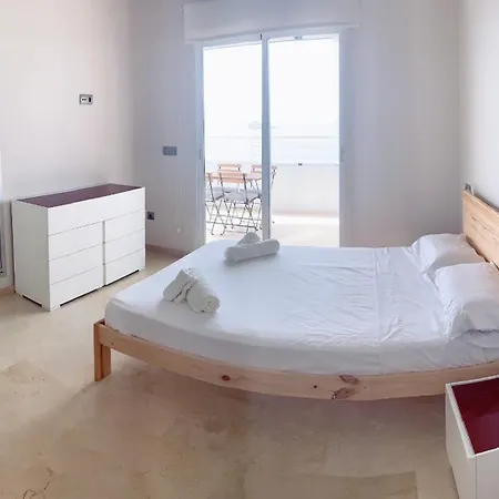 Piso Primera Linea En Benidorm